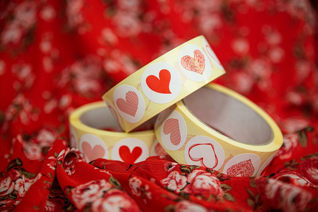 Bedruckte Selbstklebeetiketten – Vorteile und Anwendung